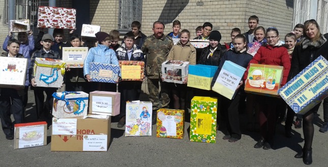 До Великодня учні, батьки та освітяни Києва передали майже 4 тисячі подарунків бійцям АТО та дітям зі Сходу