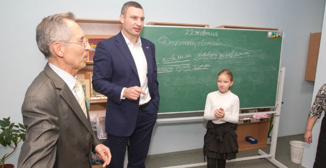 Віталій Кличко: «У наступному році ми відкриємо 4 дитсадки і 2 школи, а в 2017-му – 5 дитсадків і 3 школи»