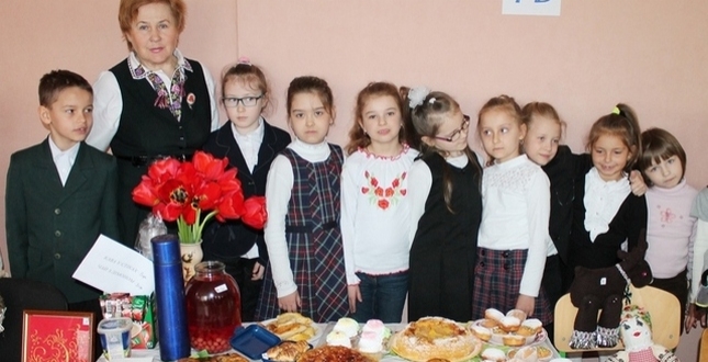 Великодній  благодійний Ярмарок у спеціалізованій школі № 14 ім. С.Ф. Грушевського