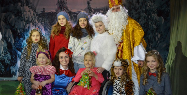 Діти з родин «кіборгів» відвідали новорічне свято «Від Миколая до Щедрого вечора»