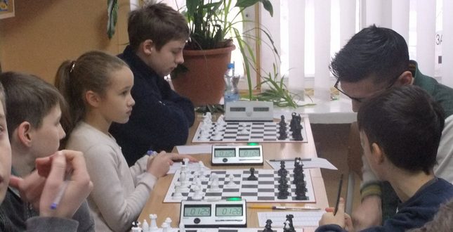 Деснянці успішно виступили на Всеукраїнському шаховому турнірі  «Різдвяні зустрічі ‑ 2017»
