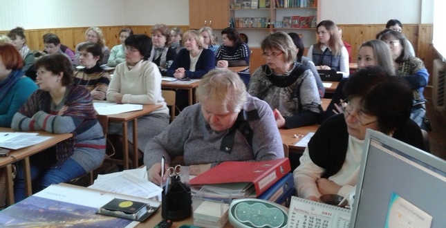 Районний семінар-практикум для  шкільних бібліотекарів у  НВК «Оболонь»