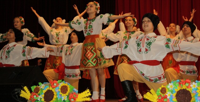 Зразковий художній колектив ансамбль народного танцю "Гопак" взяв участь у Міжнародному фестивалі - конкурсі "Новорічні пригоди"