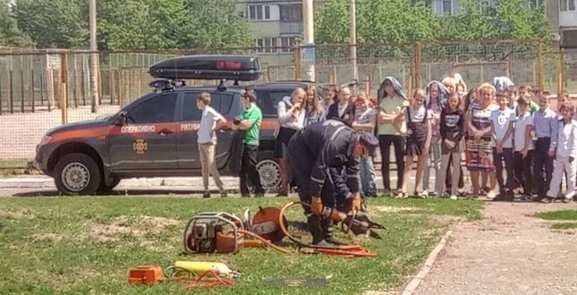 В НВК №20 проведено навчальну евакуацію за участю рятувальників аварійно-рятувального загону